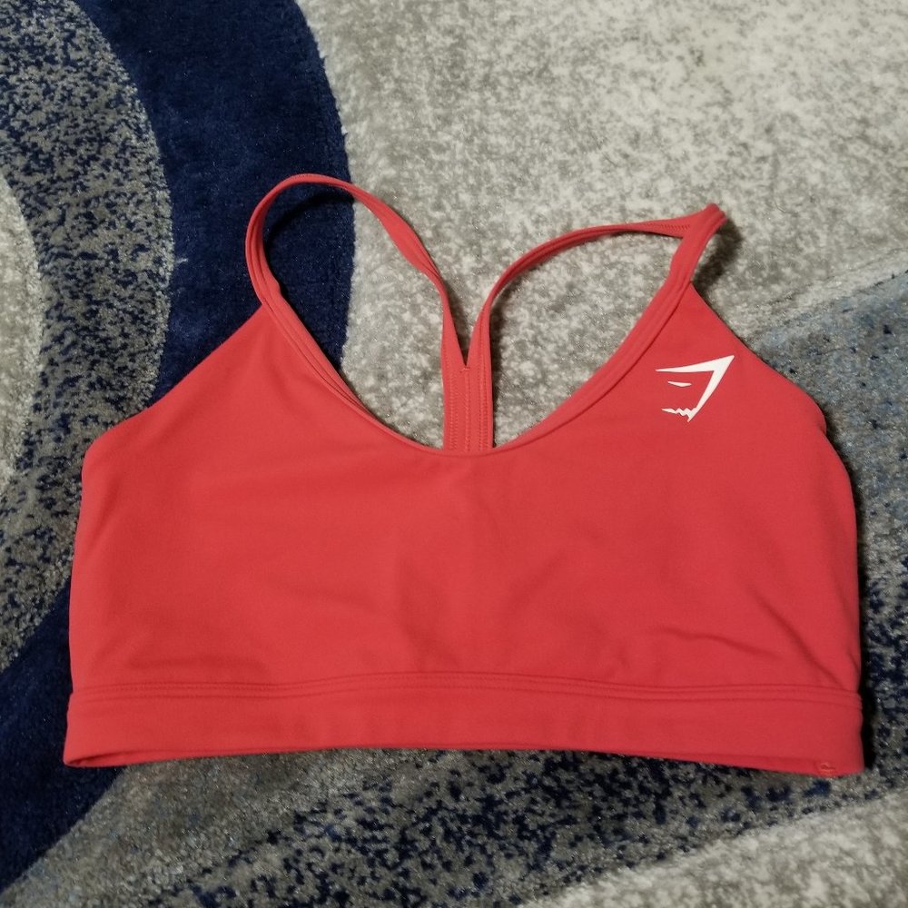 Gymshark V-Neck Sports Bra in Raspberry Red